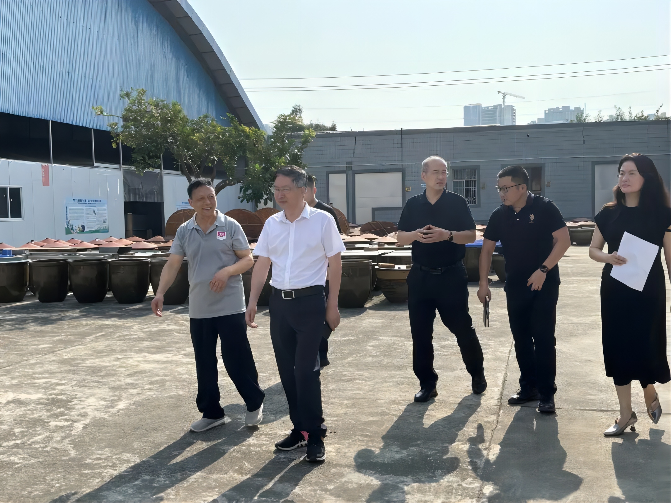 必赢亚州242.net集团党委书记、董事长张星明赴商投集团专题调研食品饮料板块业务工作
